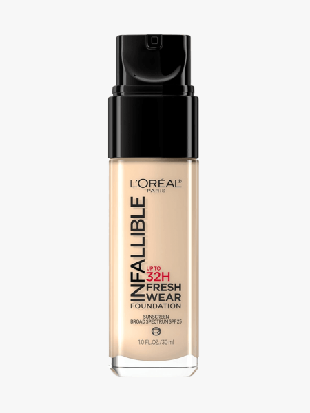L’Oréal Paris Infallible Fresh Wear Foundation in branded component on a light gray background